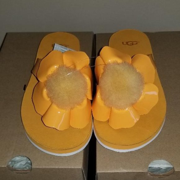 Sandals - Picture 4 of 4